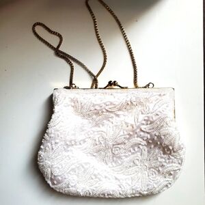 Retro white beaded purse
